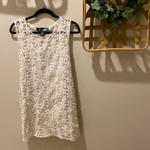 White lined flower dress!